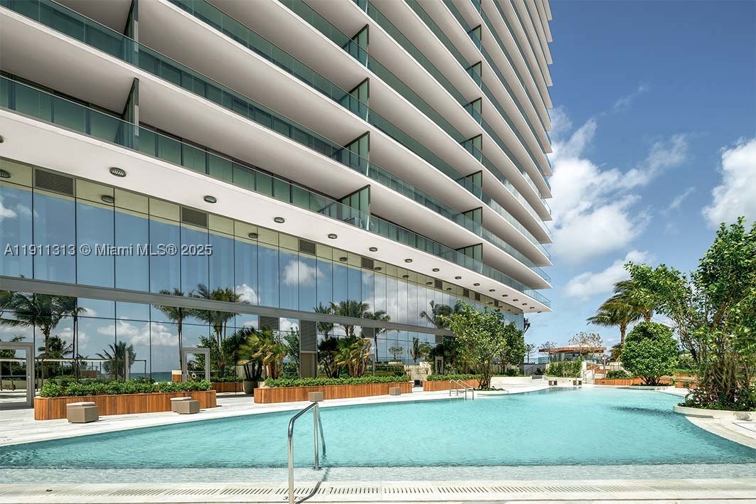 Sunny Isles Beach photo 2