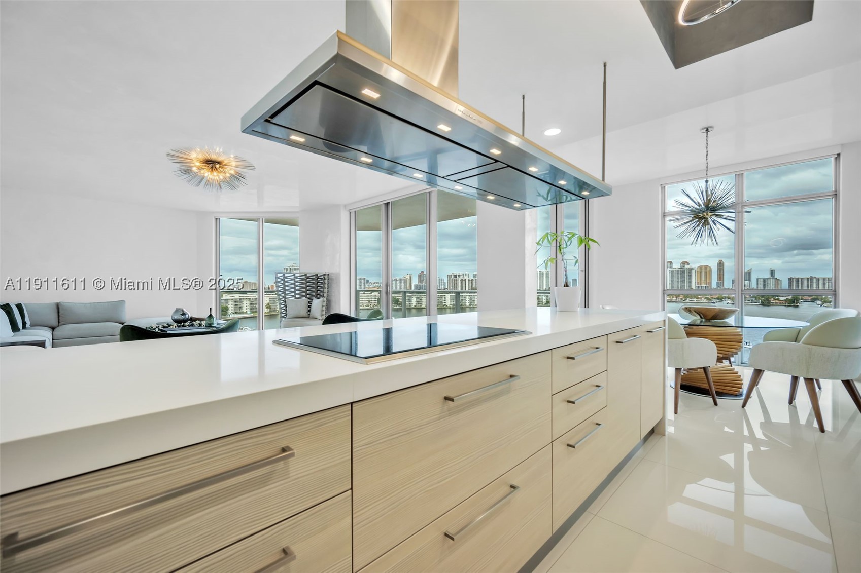 North Miami Beach photo 4