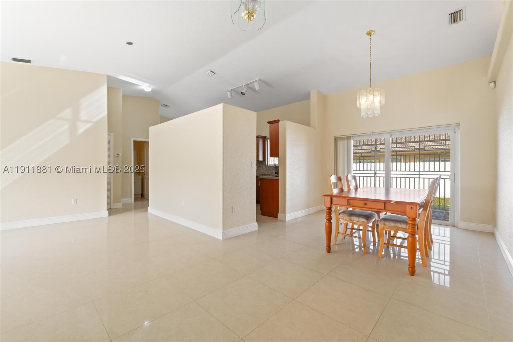 Miami Lakes photo 5