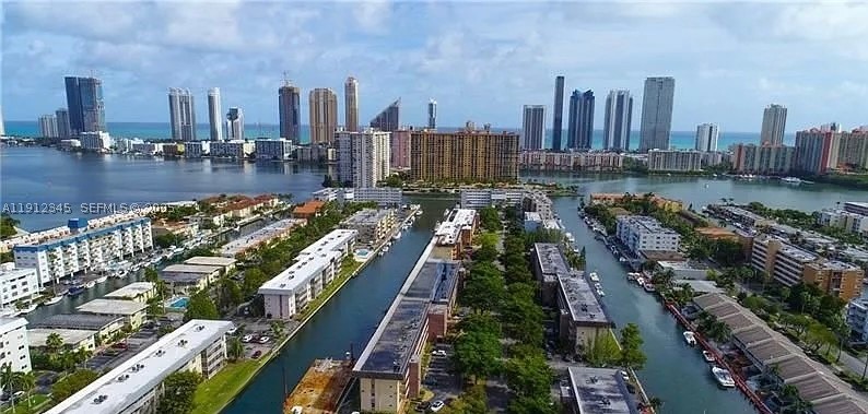 North Miami Beach photo 1