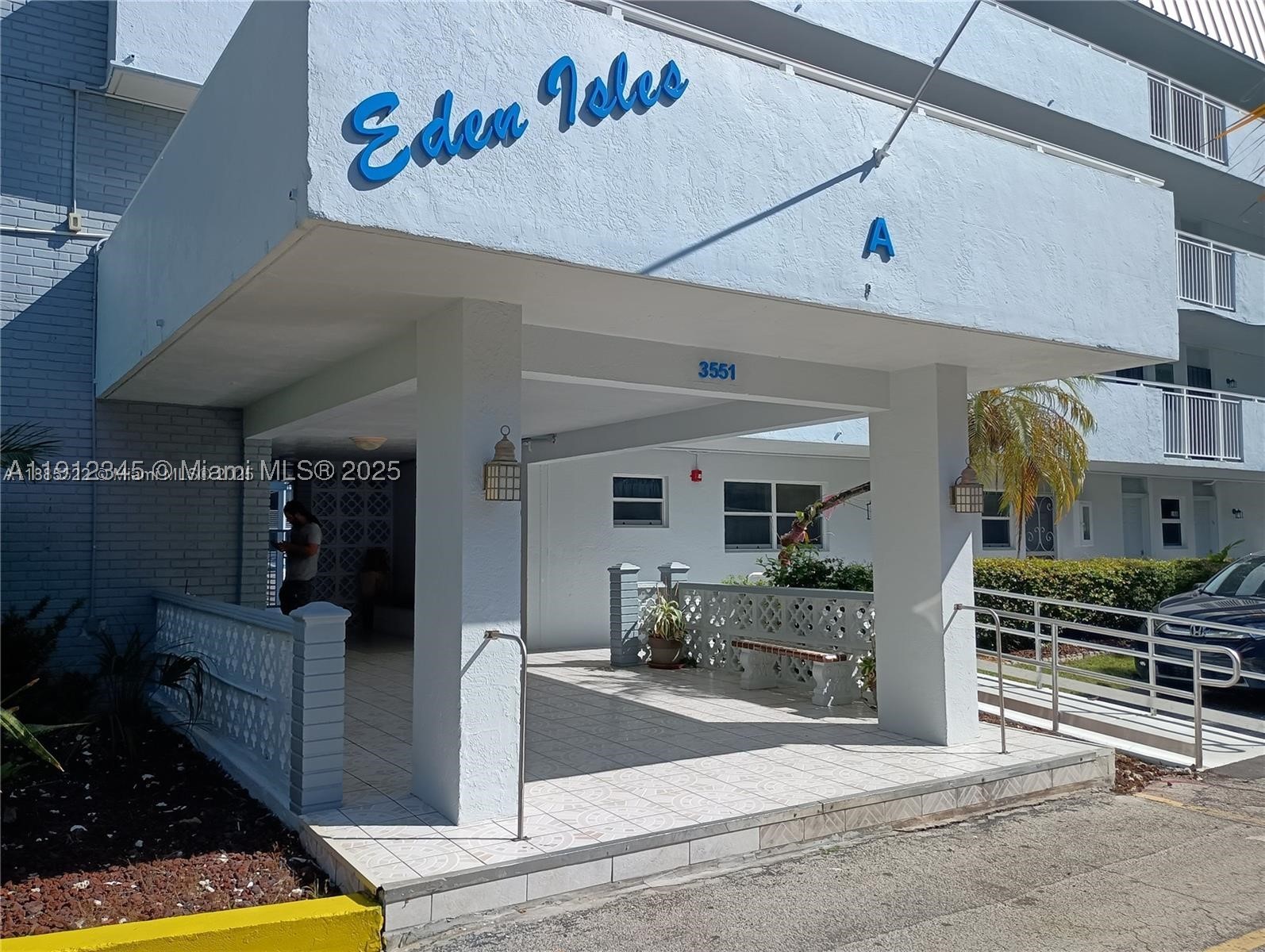 North Miami Beach photo 4