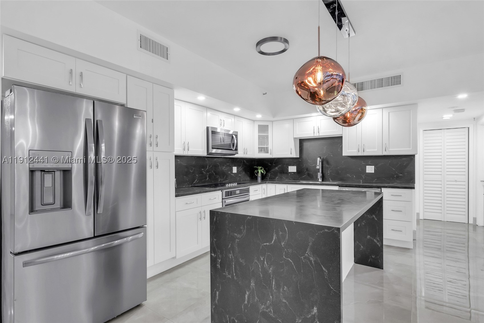 Sunny Isles Beach photo 1