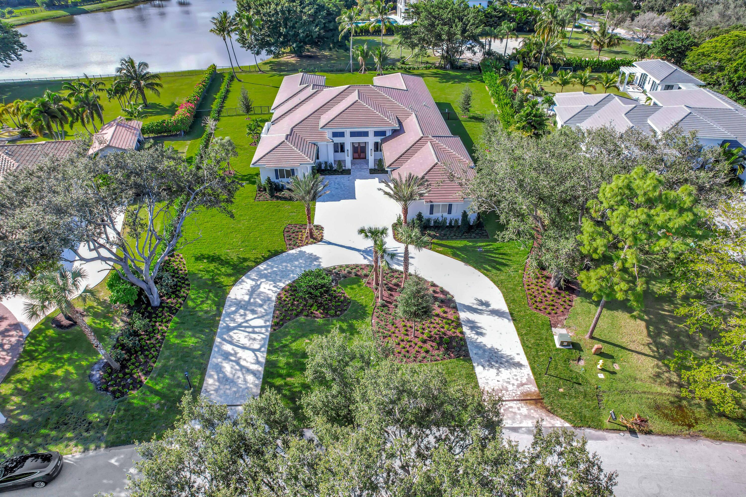 Palm Beach Gardens photo 1