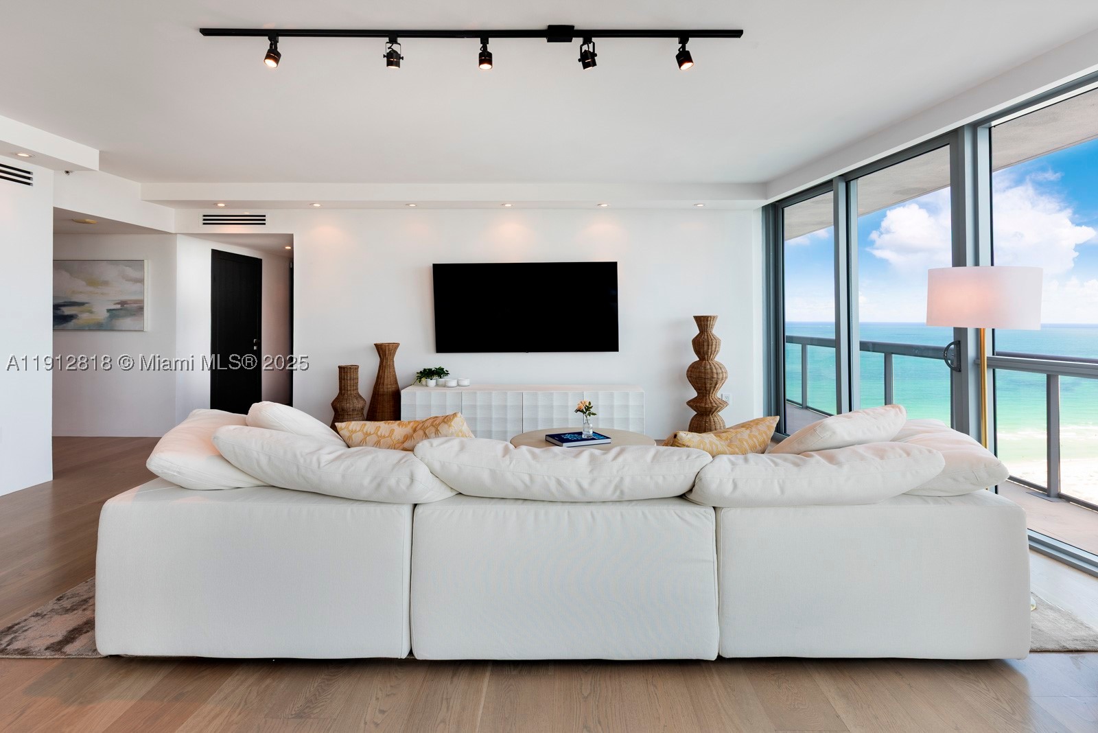 Miami Beach photo 3