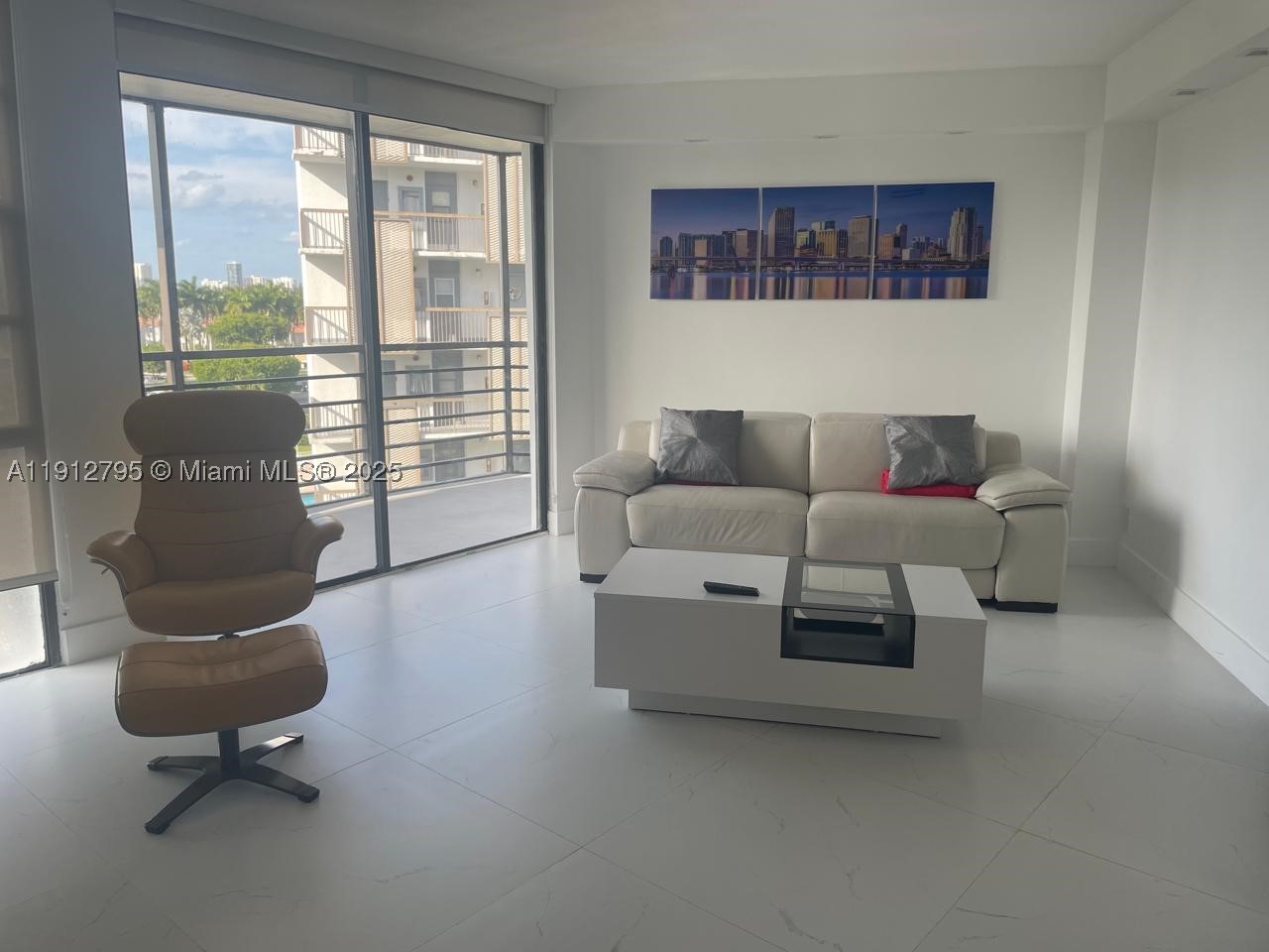 Aventura photo 1