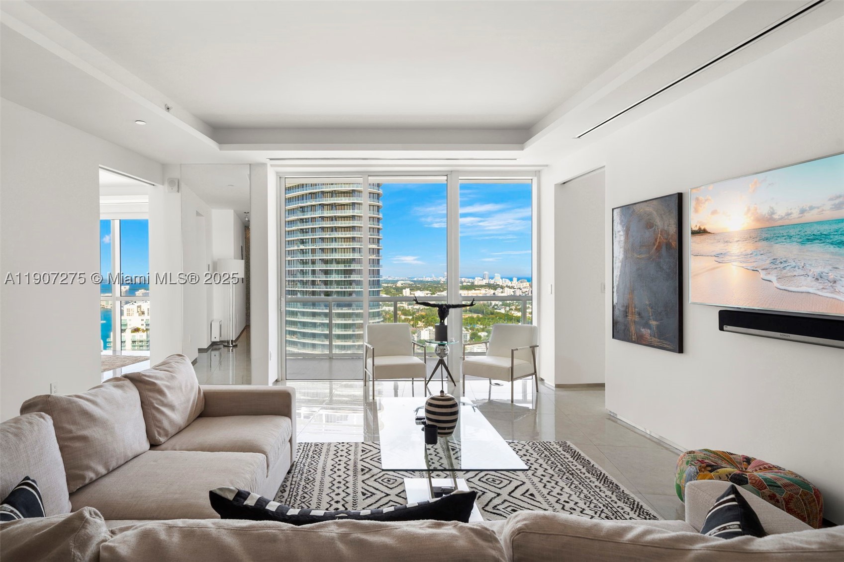 Miami Beach photo 2