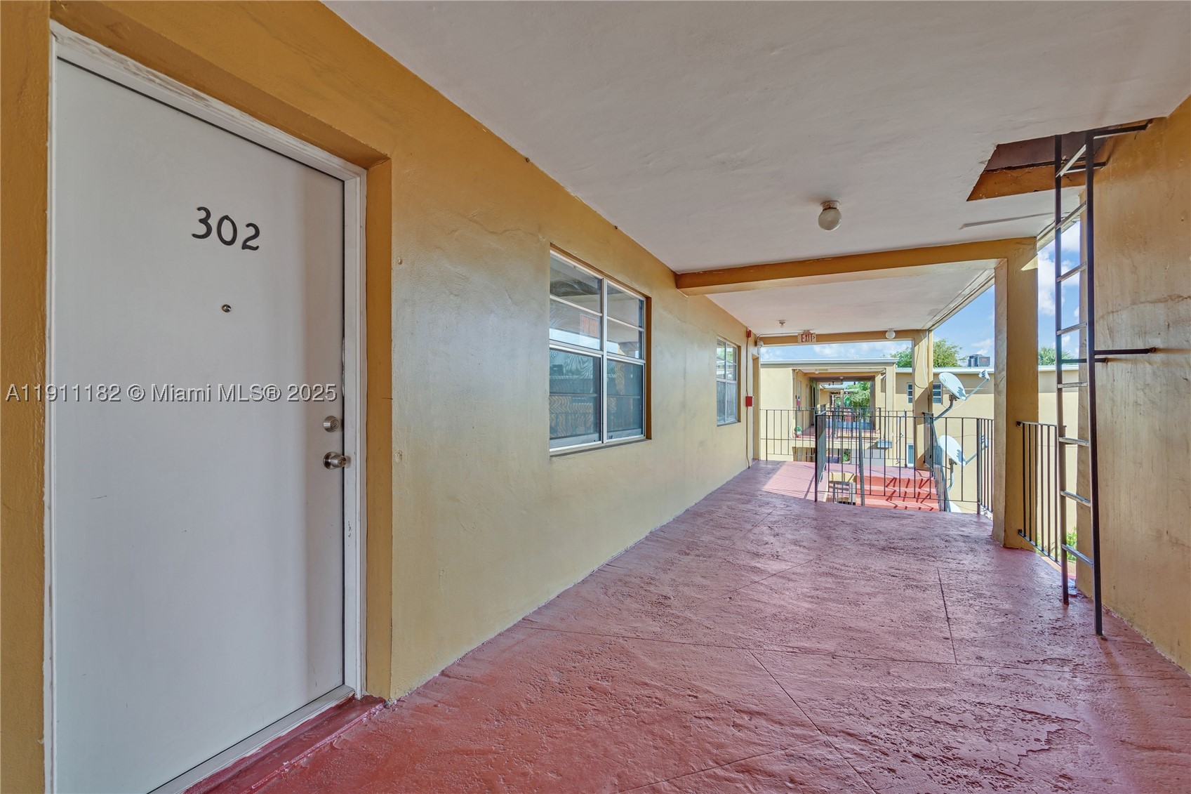 Hialeah photo 3