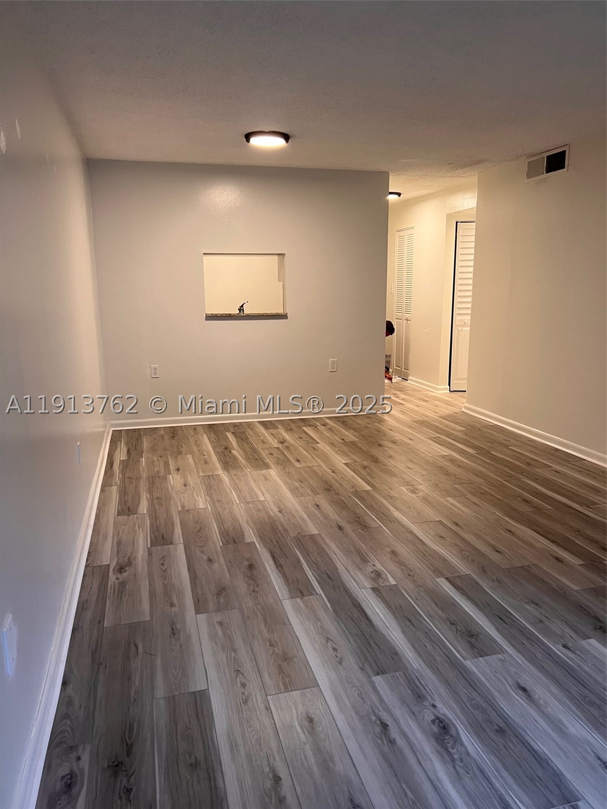 North Miami photo 1
