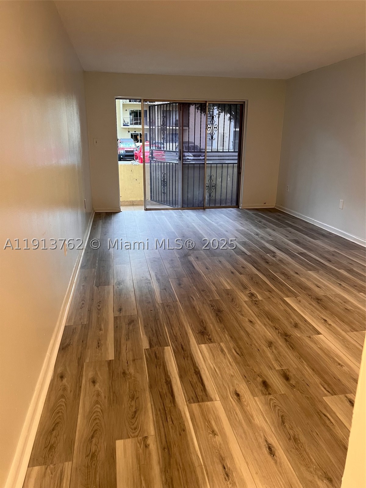 North Miami photo 4