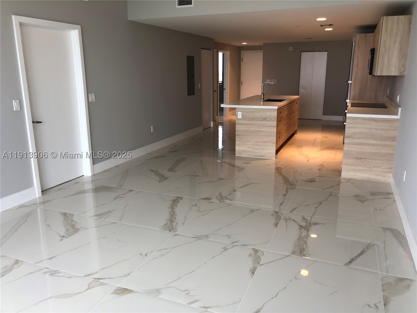 North Miami Beach photo 3
