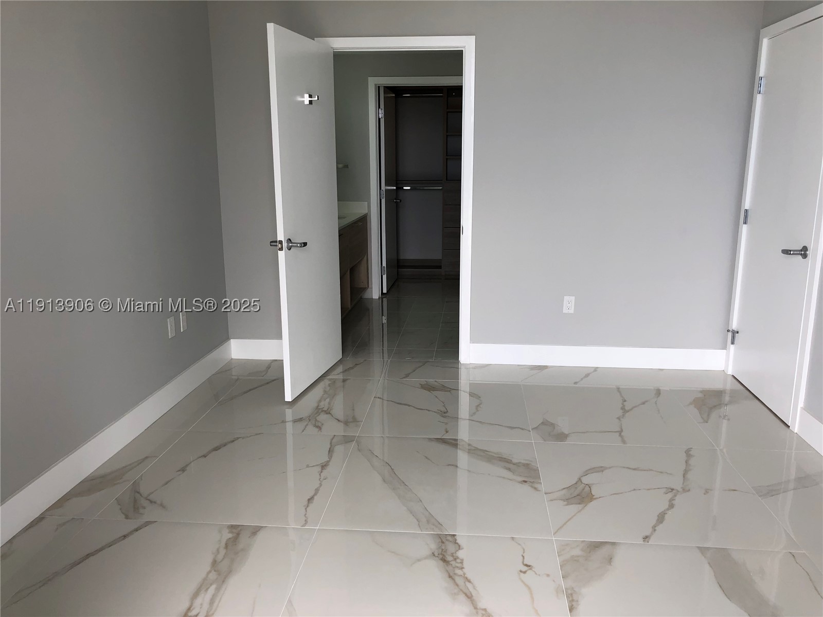 North Miami Beach photo 4