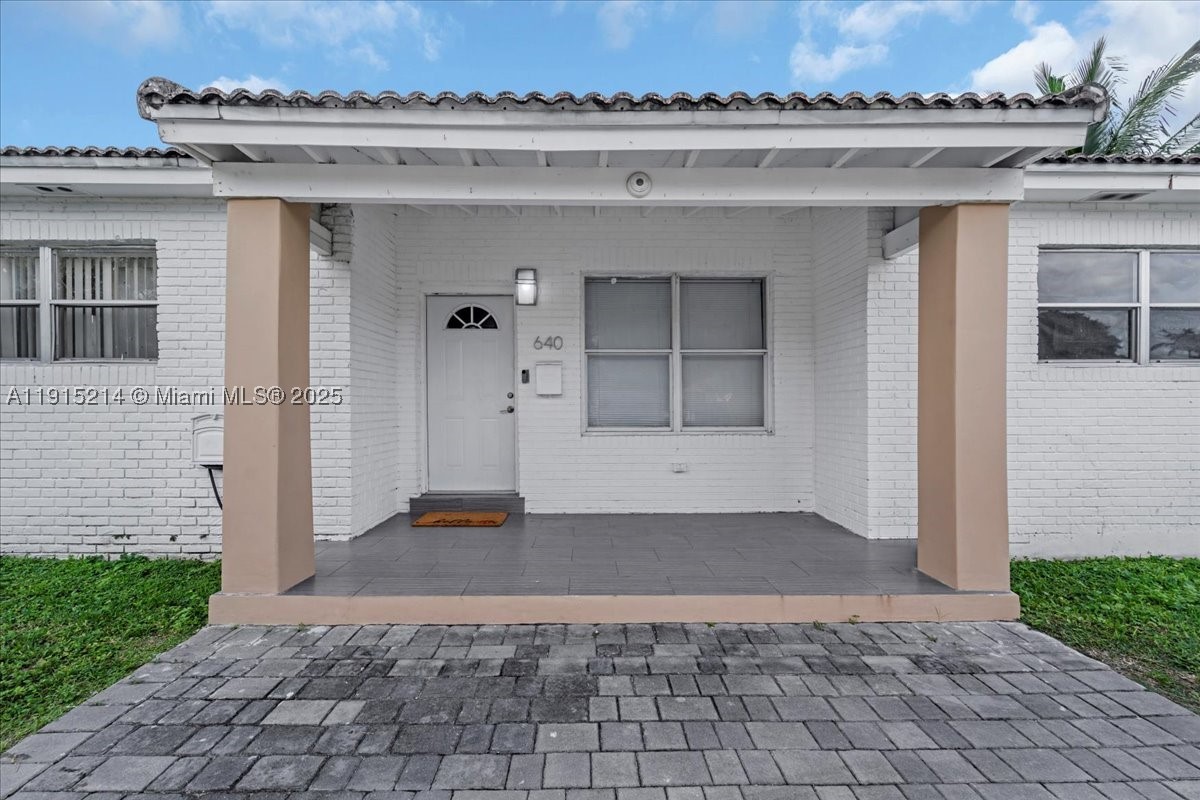 North Miami Beach photo 2