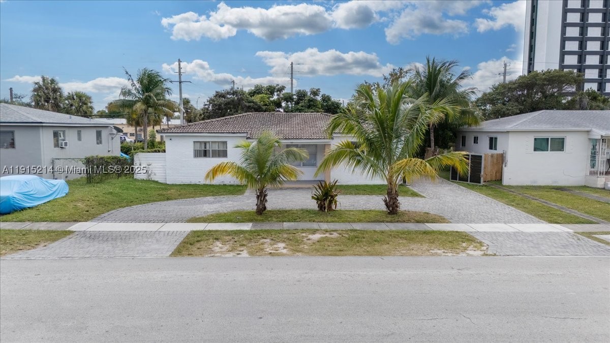 North Miami Beach photo 3