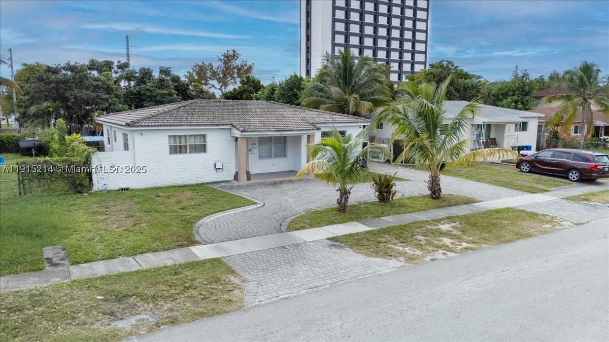 North Miami Beach photo 5