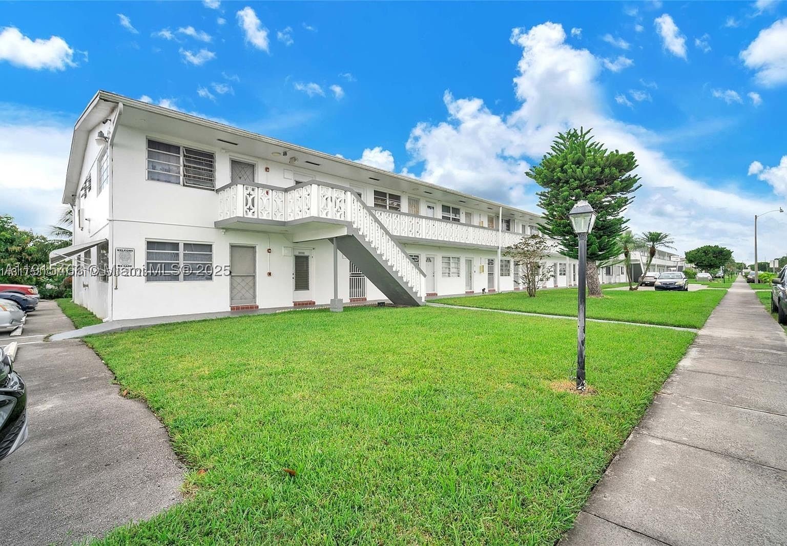 Miami Gardens photo 2