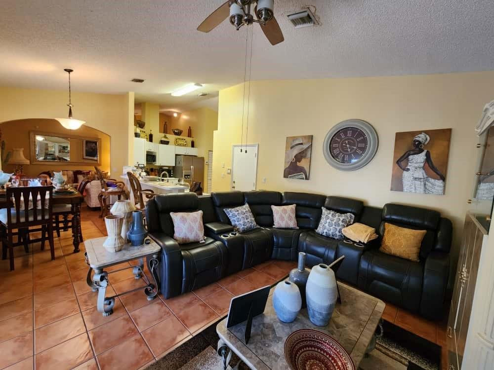 Miramar photo 4