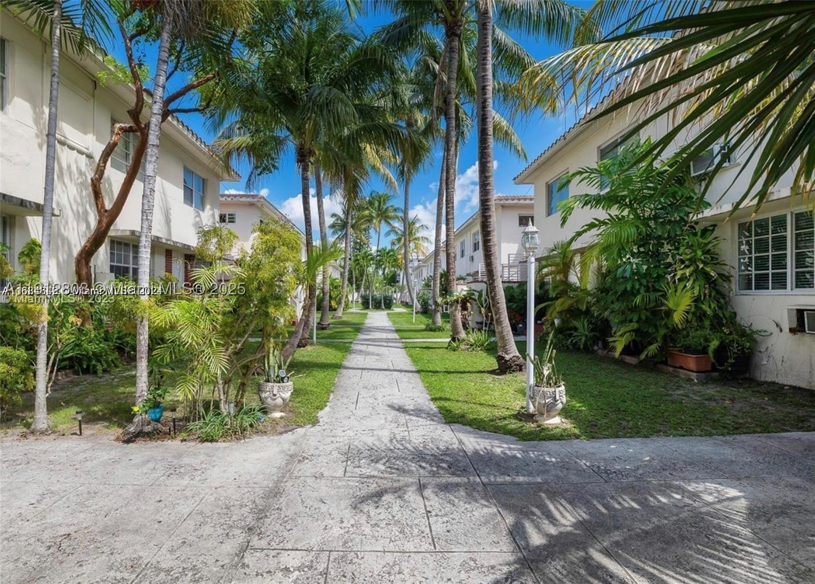Miami Beach photo 2