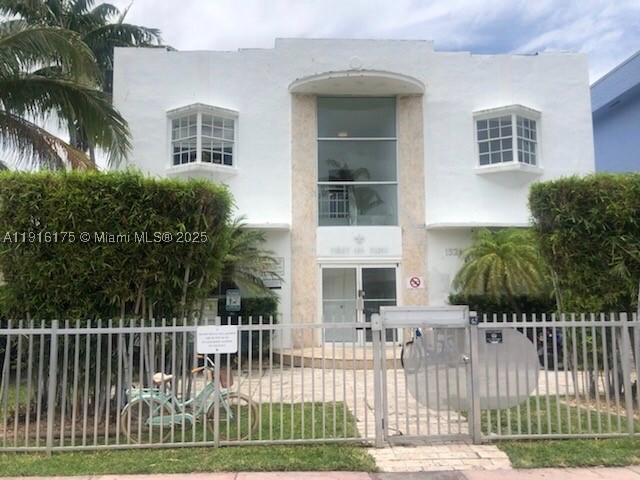 Miami Beach photo 1