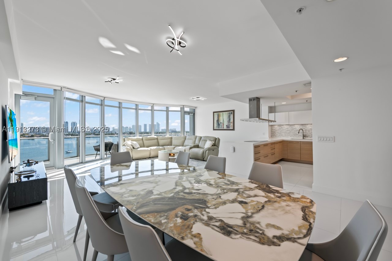 North Miami Beach photo 3