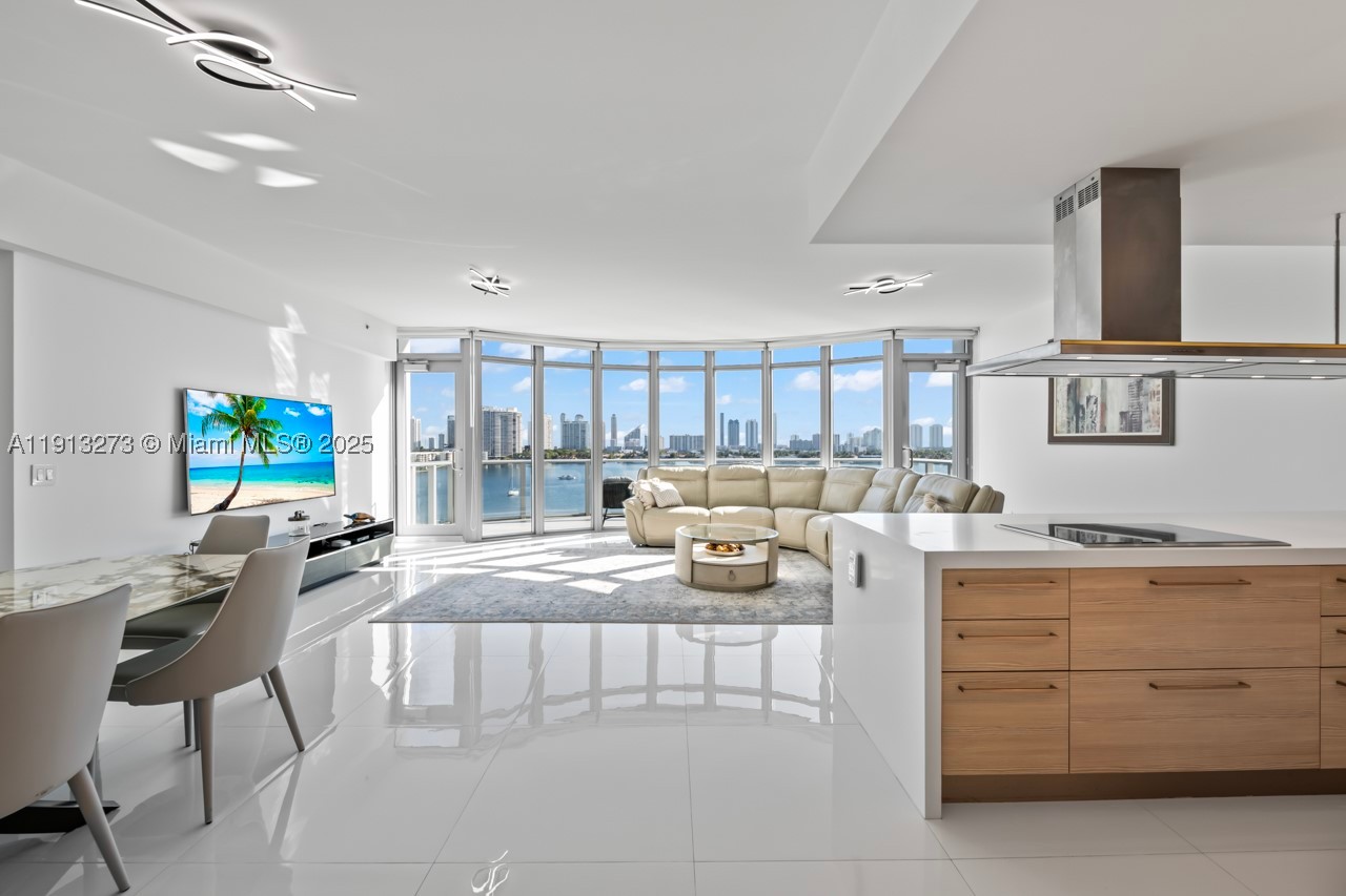 North Miami Beach photo 4