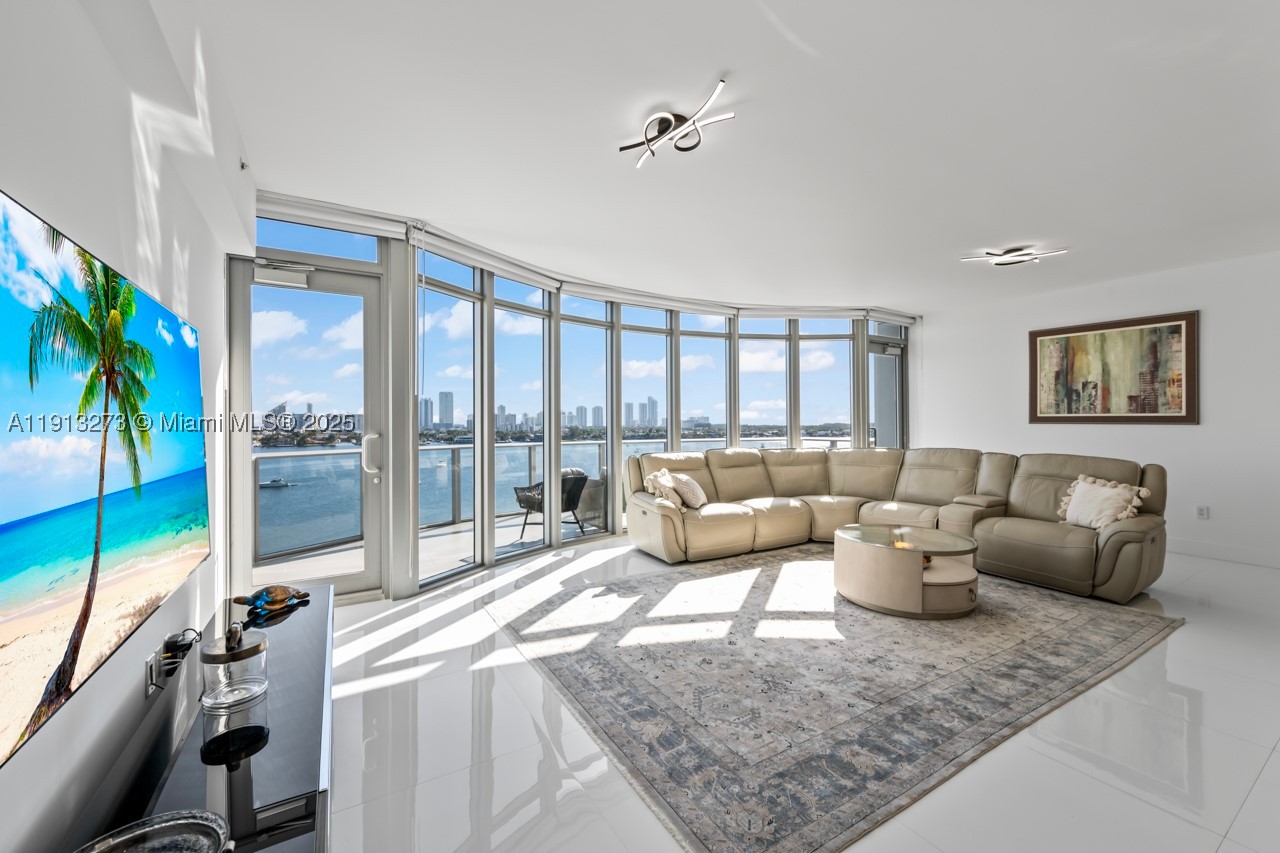 North Miami Beach photo 5