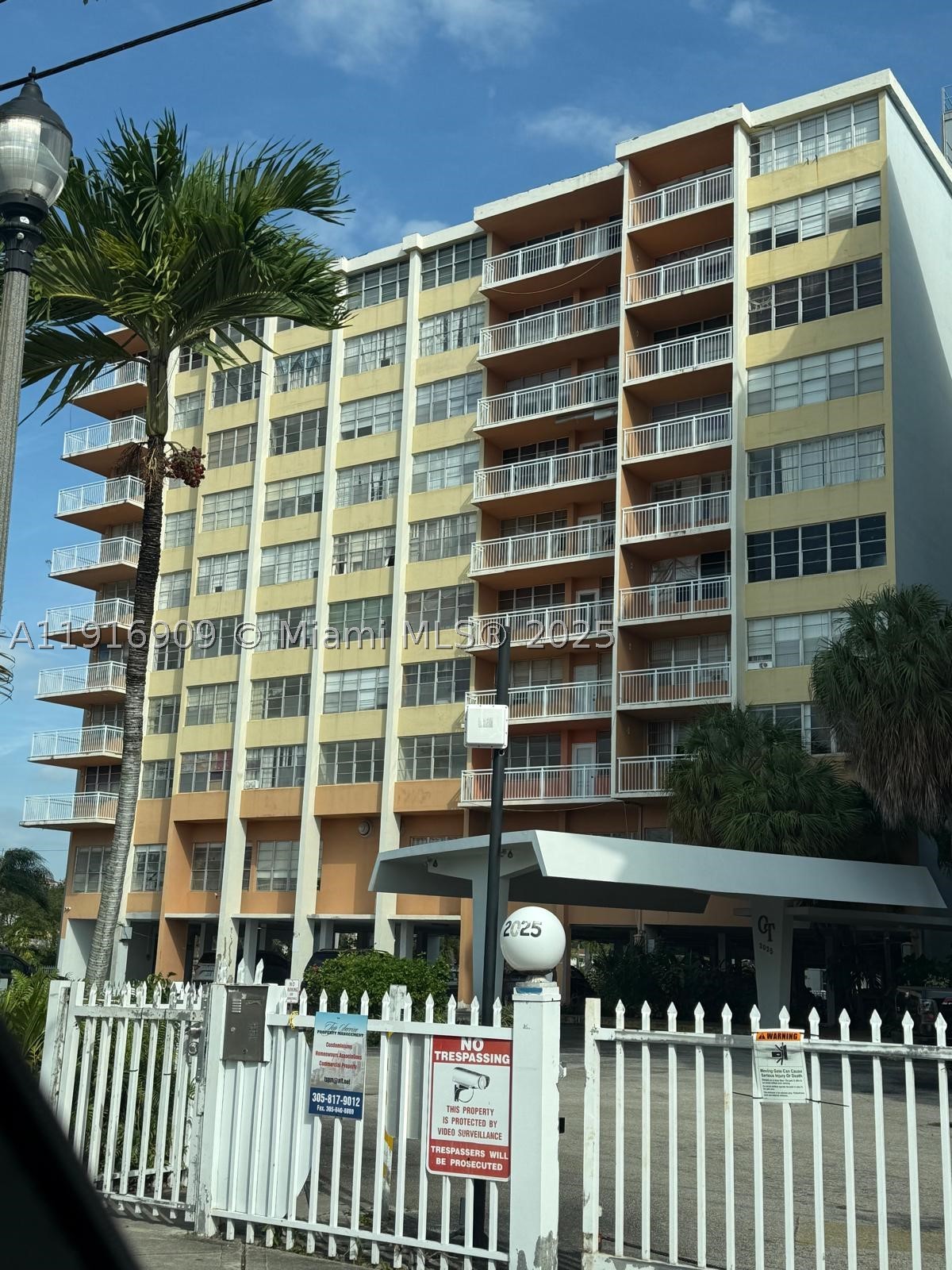 North Miami Beach photo 1