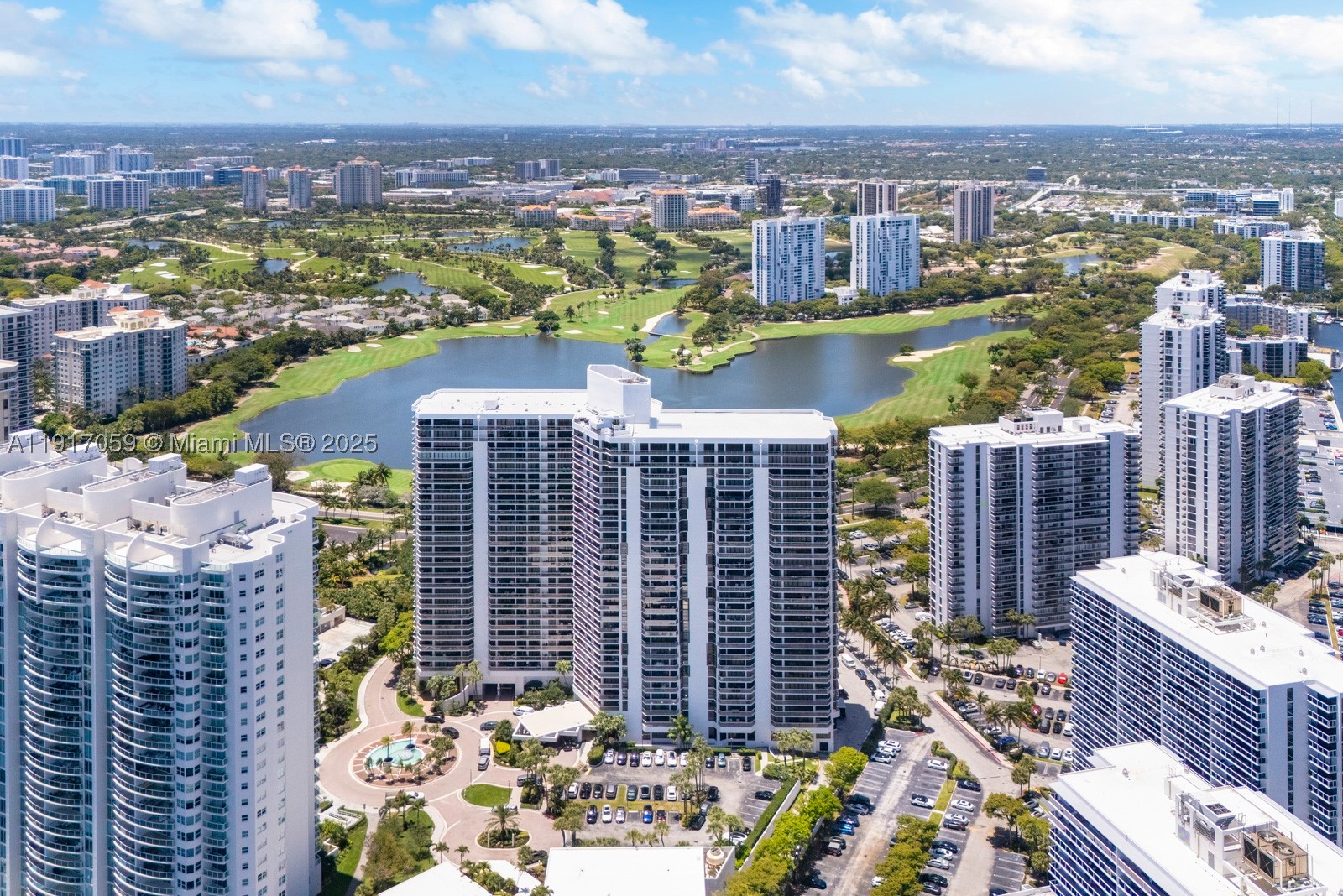 Aventura photo 2