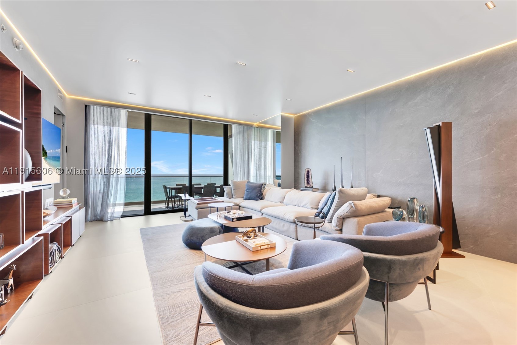 Sunny Isles Beach photo 2