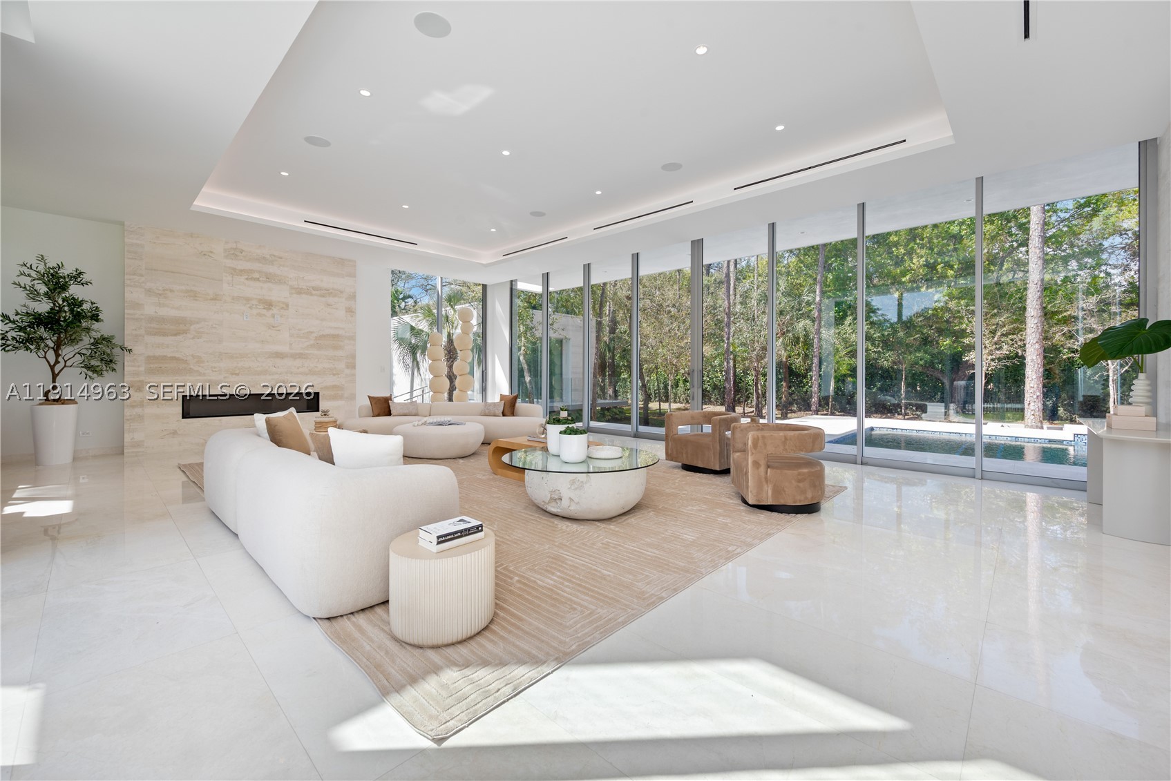 Pinecrest photo 5