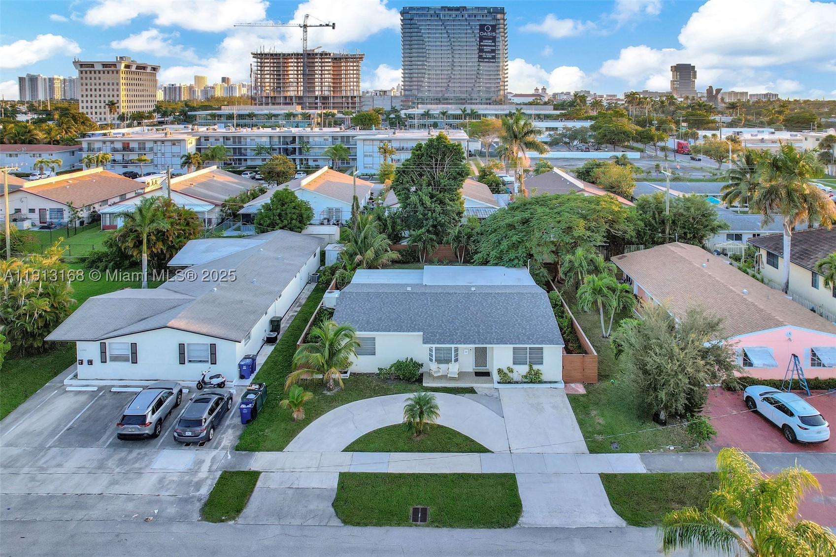 Hallandale Beach photo 4