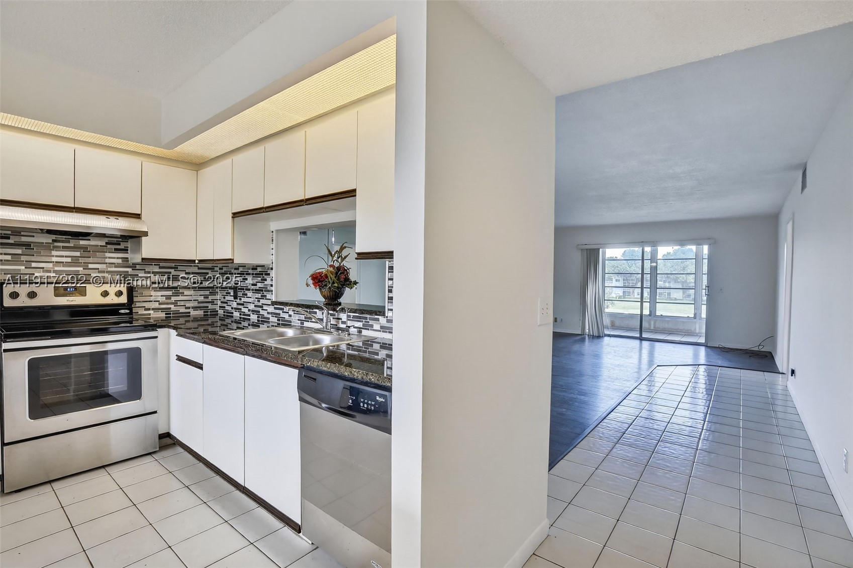 Pembroke Pines photo 4