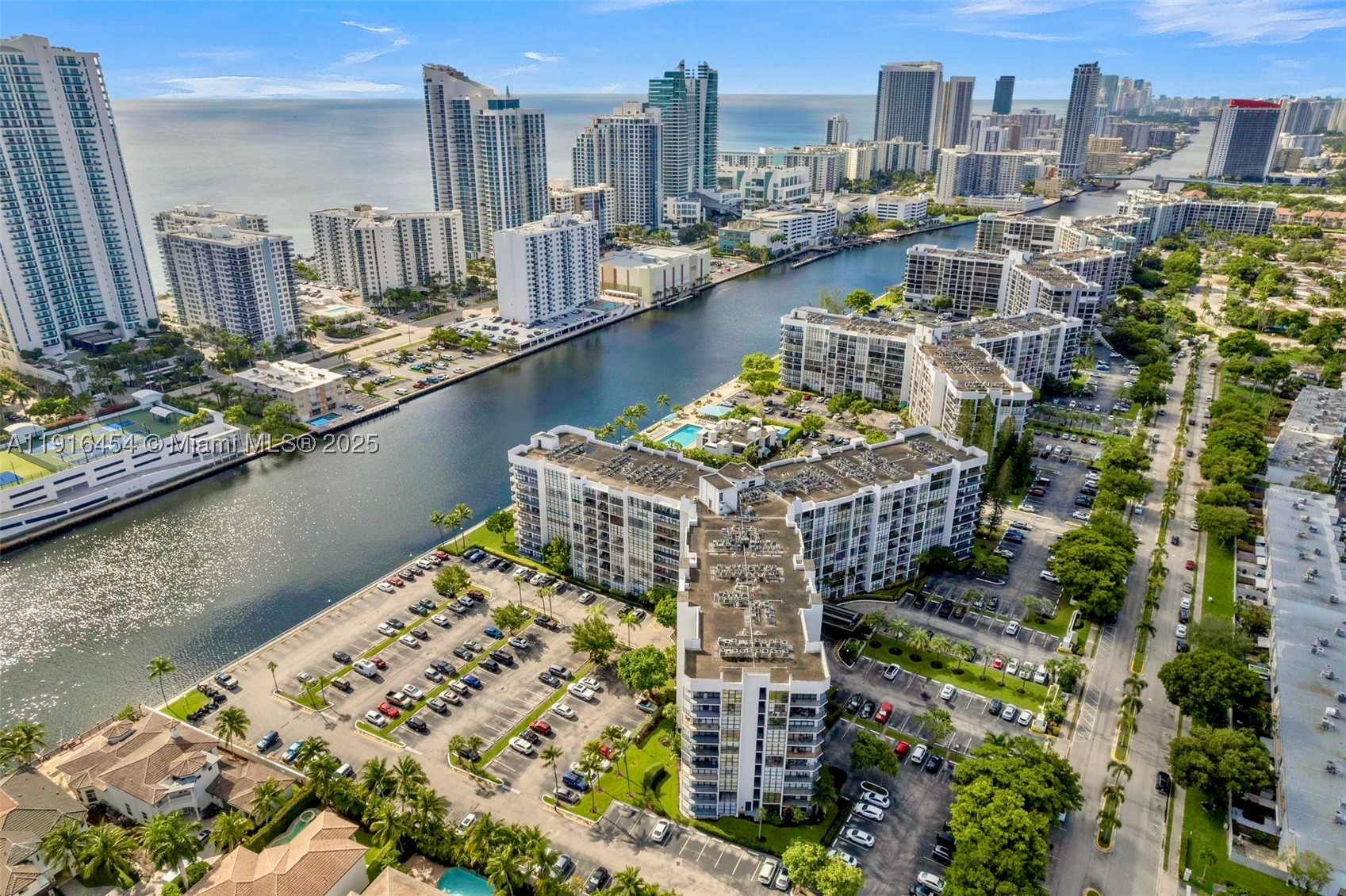 Hallandale Beach photo 1