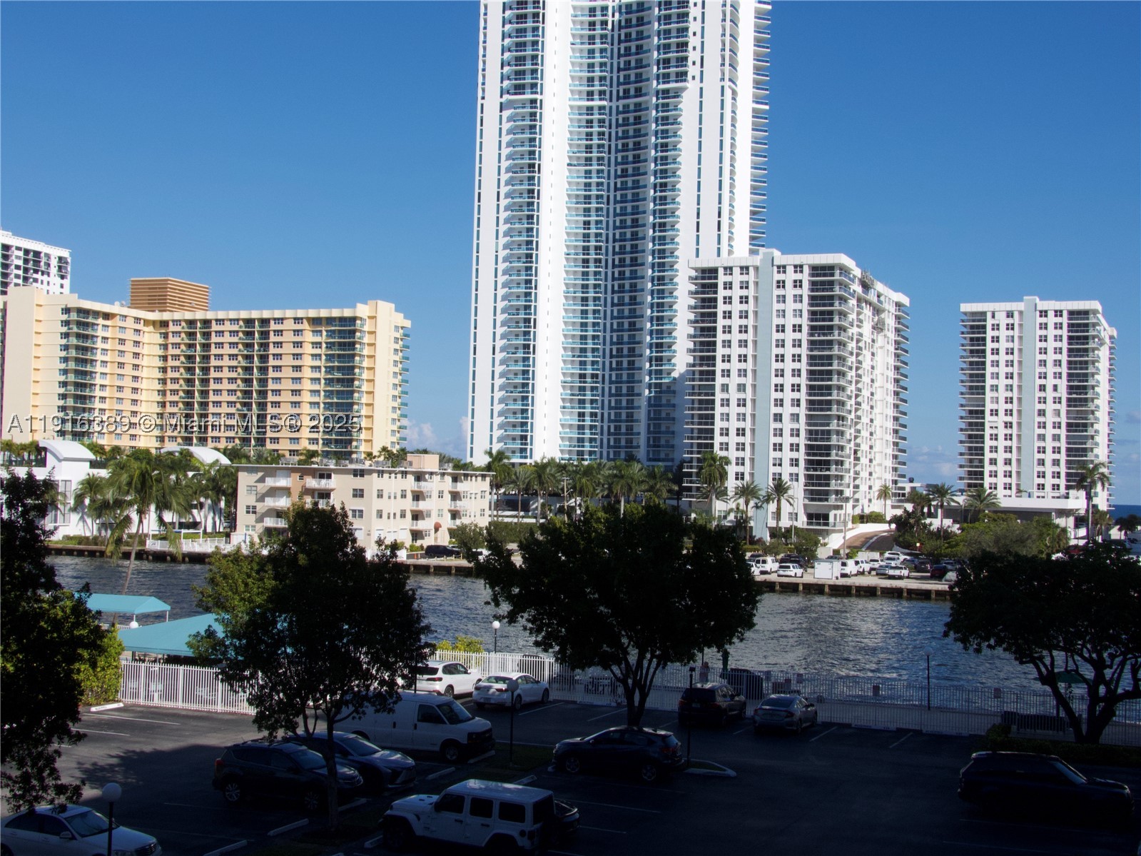 Hallandale Beach photo 1