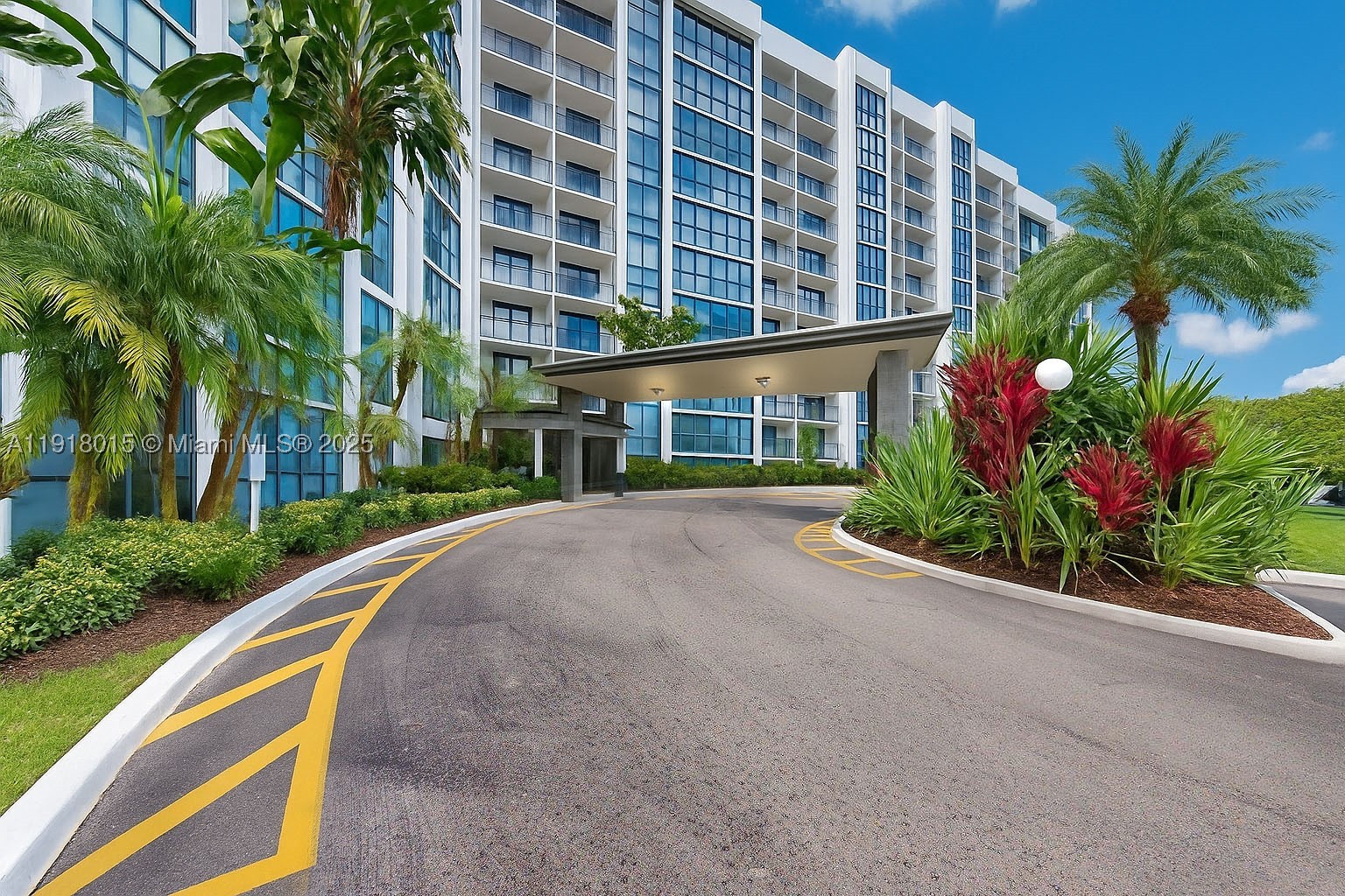 Hallandale Beach photo 3
