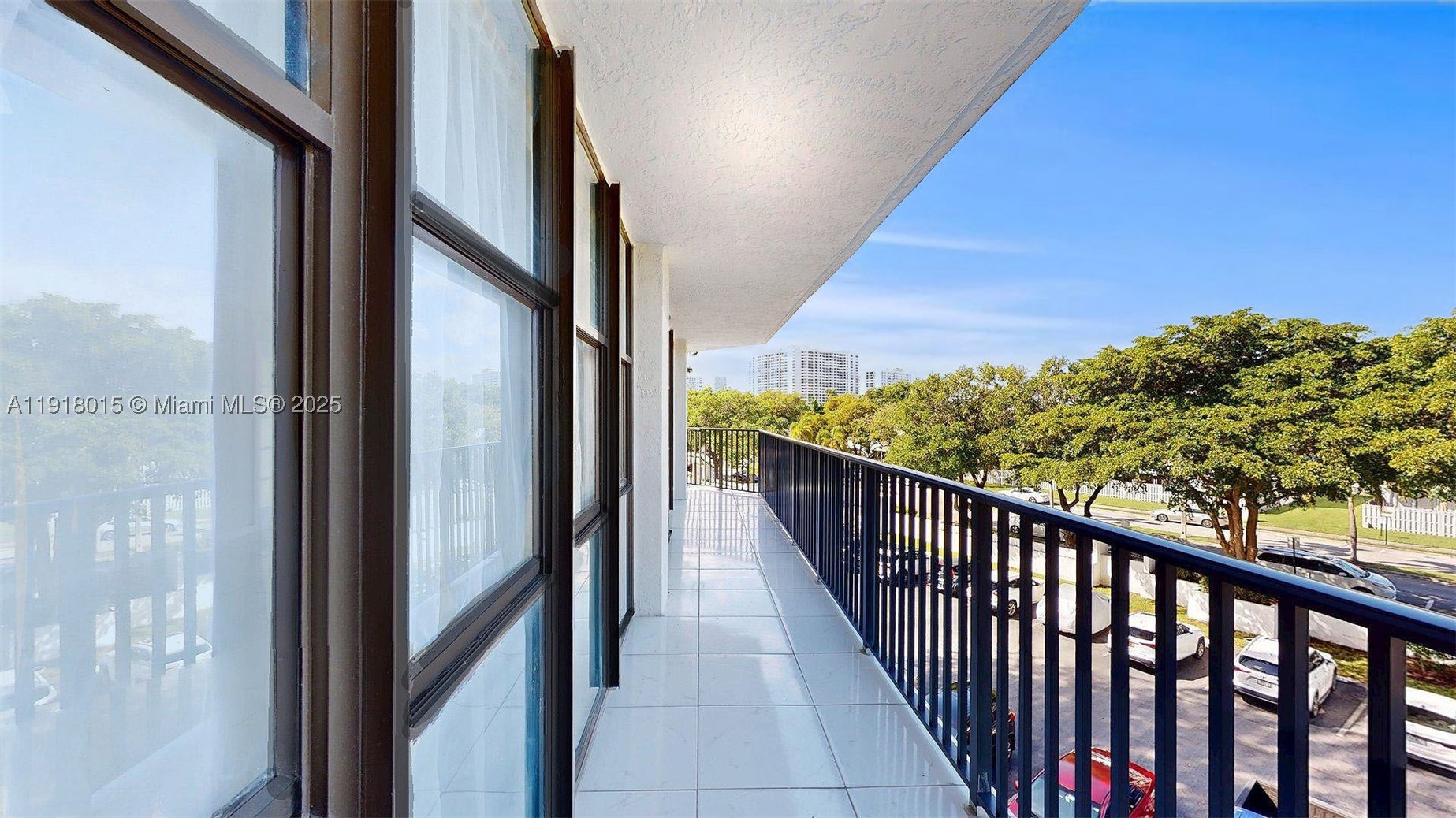 Hallandale Beach photo 4