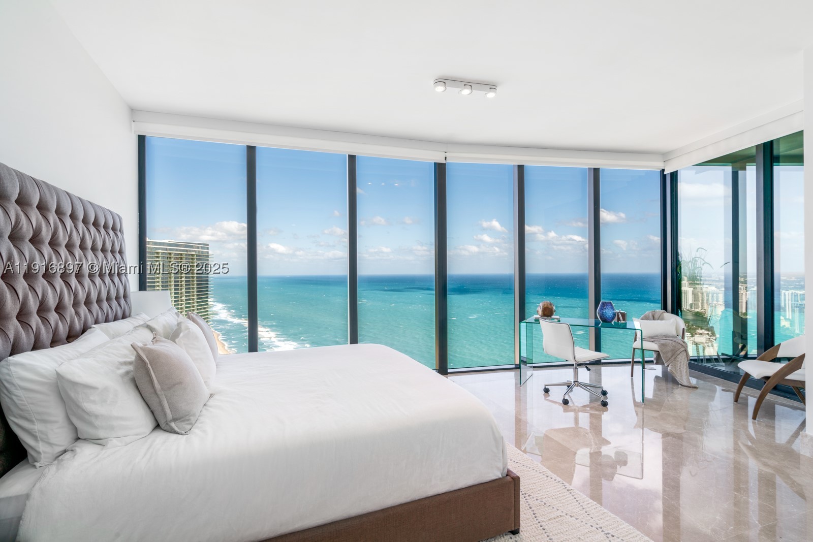 Sunny Isles Beach photo 2