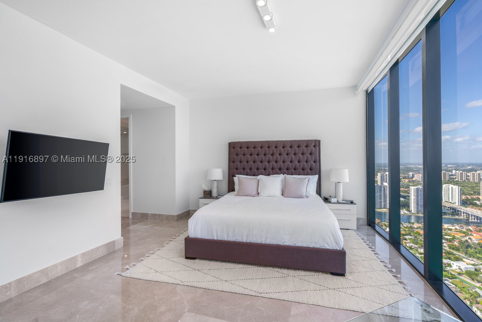 Sunny Isles Beach photo 3