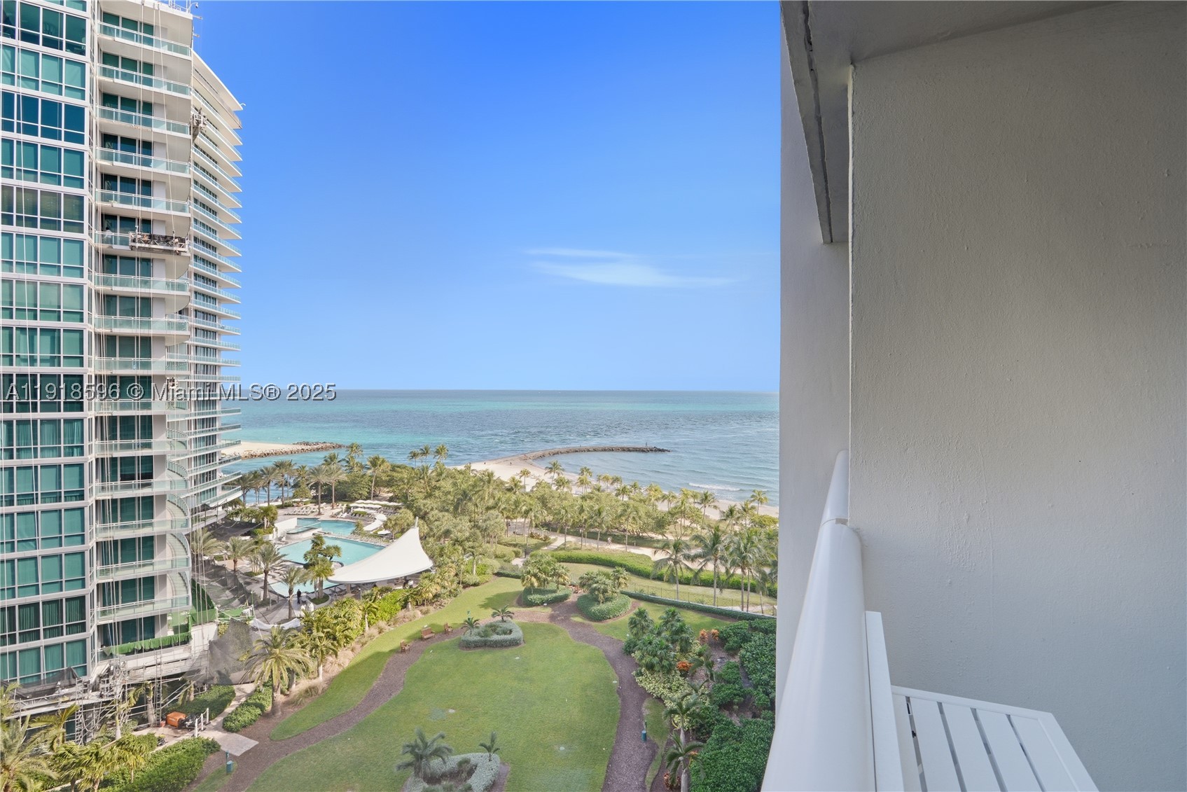 Bal Harbour photo 2