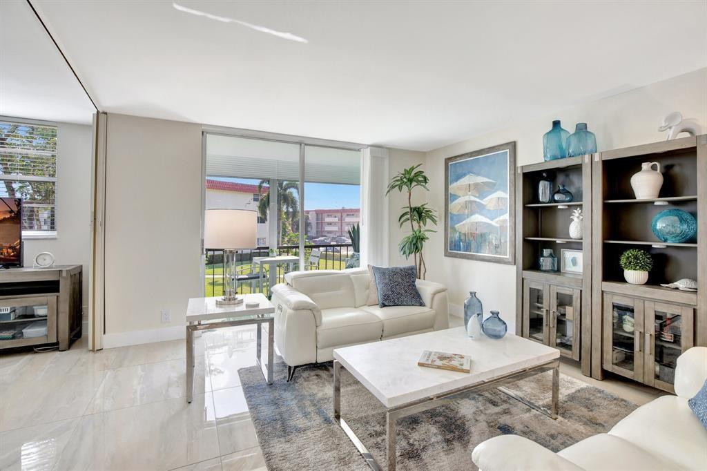 Pembroke Pines photo 5