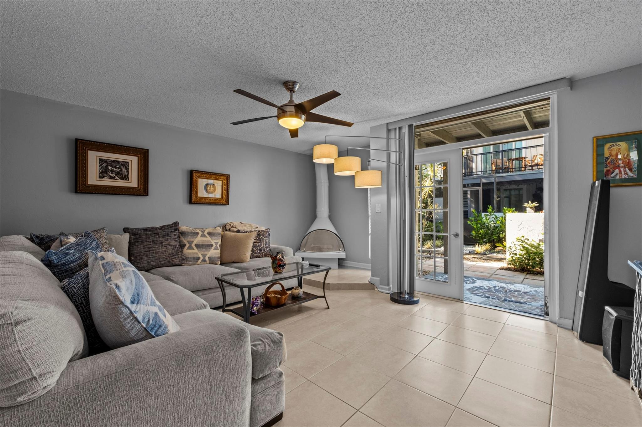 Wilton Manors photo 4