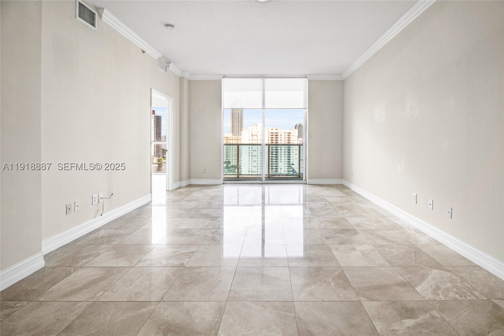 Hallandale Beach photo 4