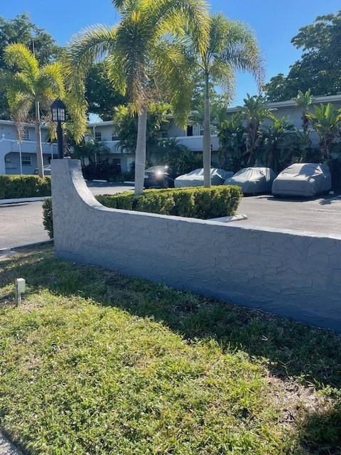 Wilton Manors photo 2