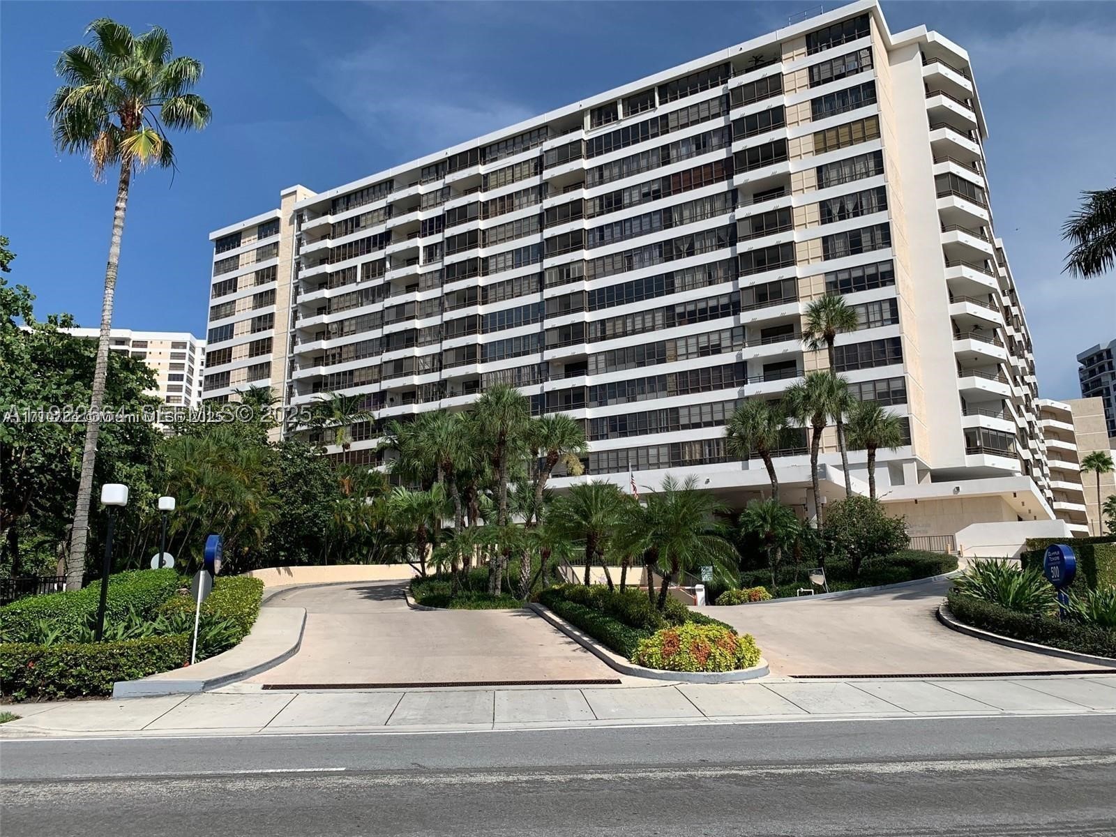 Hallandale Beach photo 1