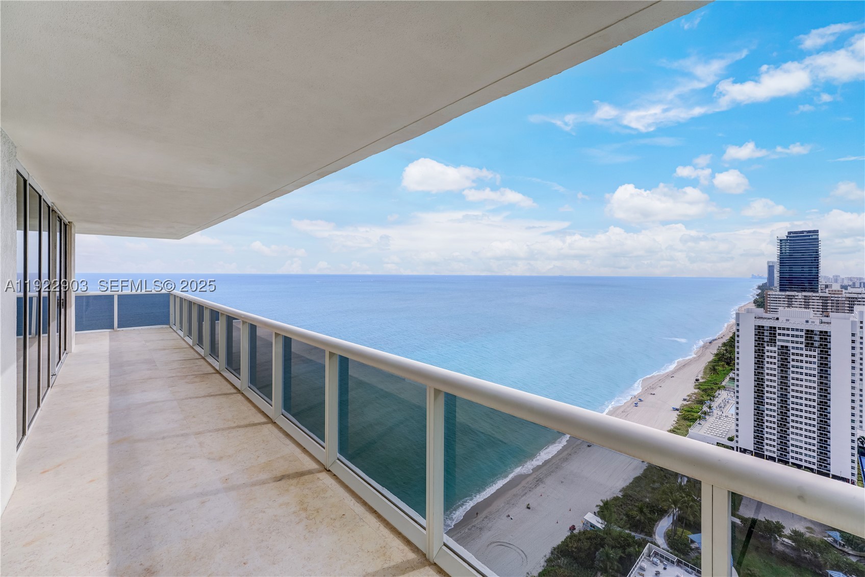 Hallandale Beach photo 2