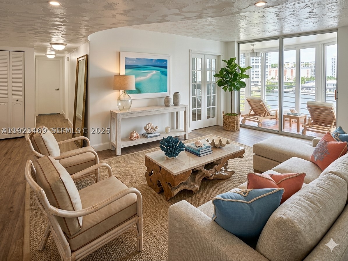 Hallandale Beach photo 2