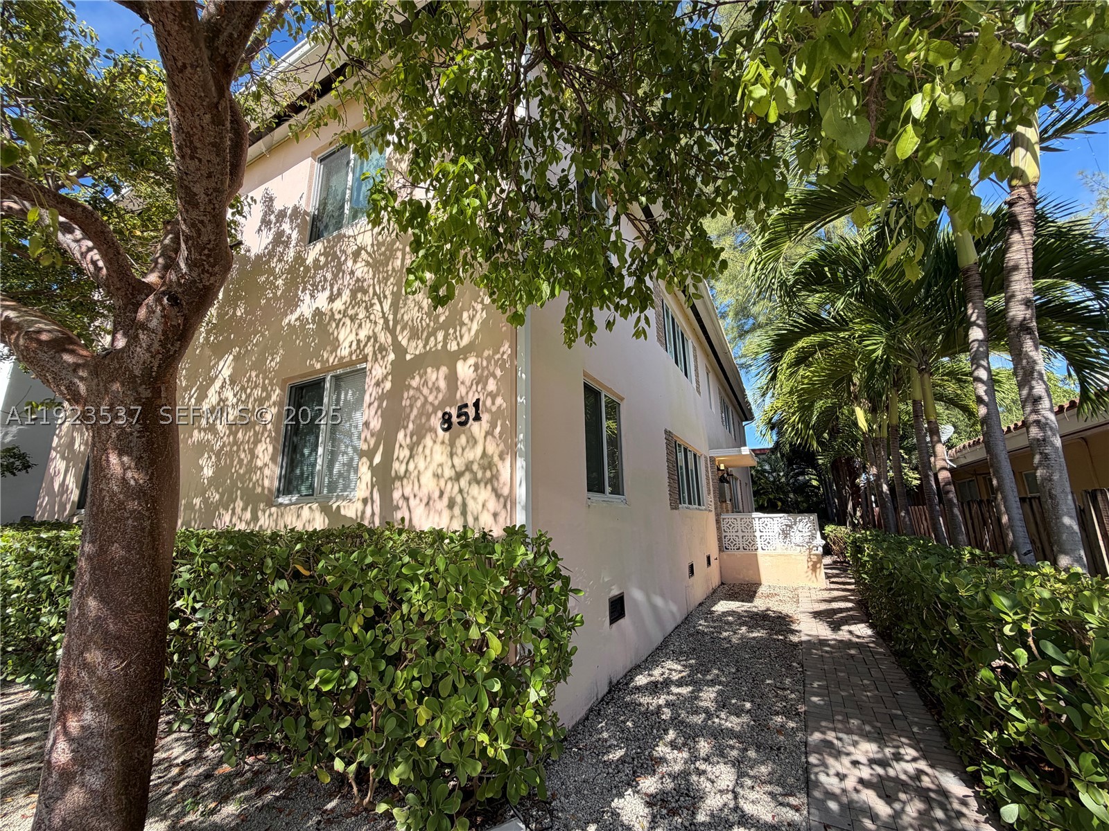 Miami Beach photo 1