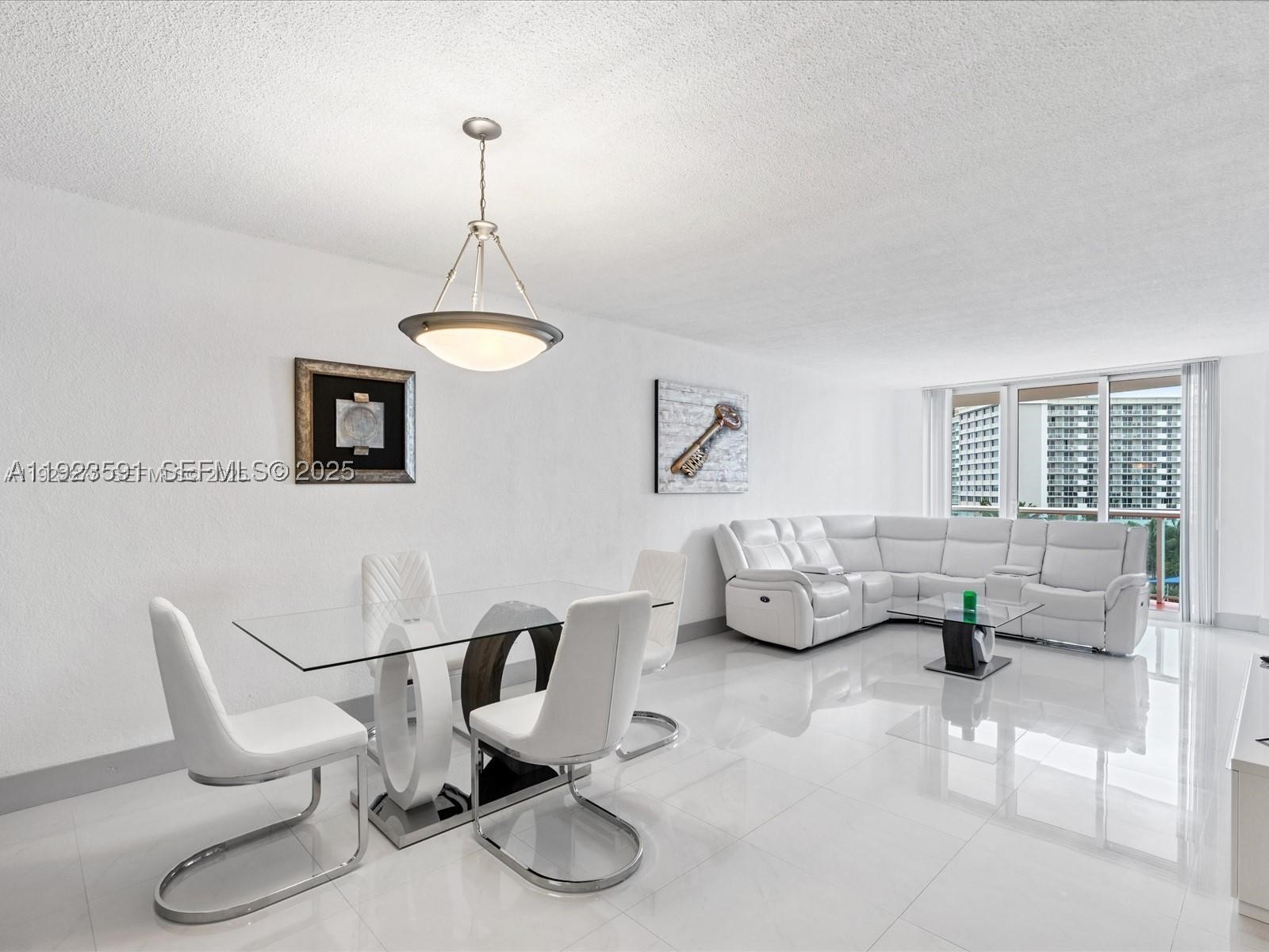 Sunny Isles Beach photo 2