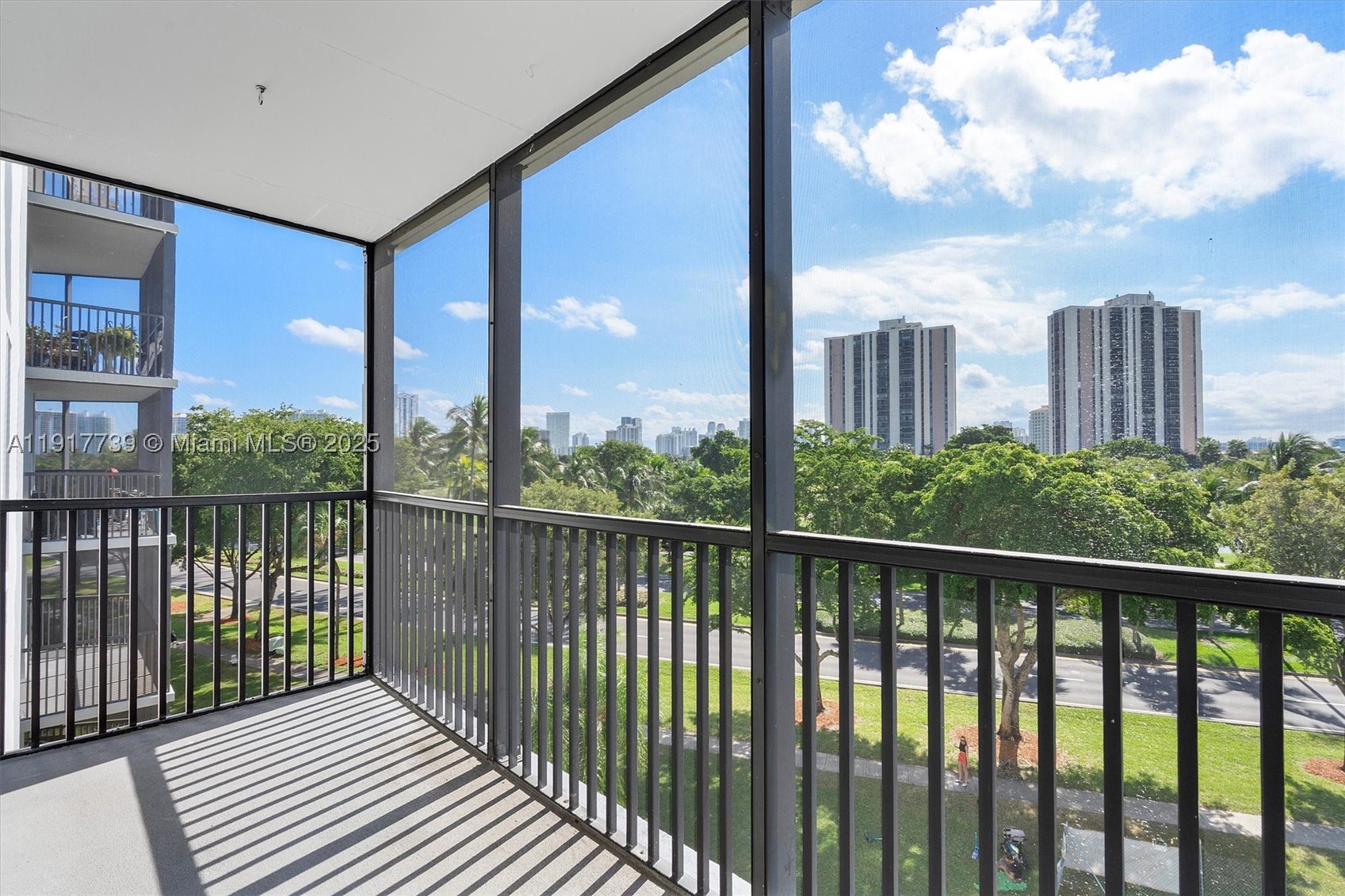 Aventura photo 1