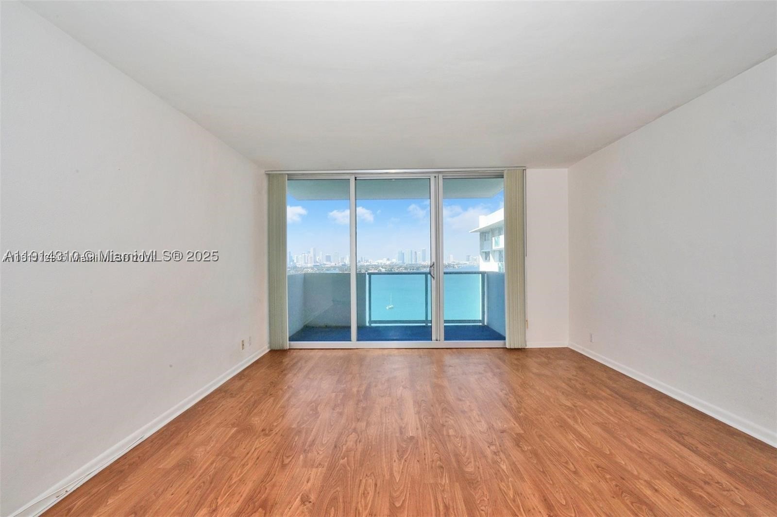 Miami Beach photo 2