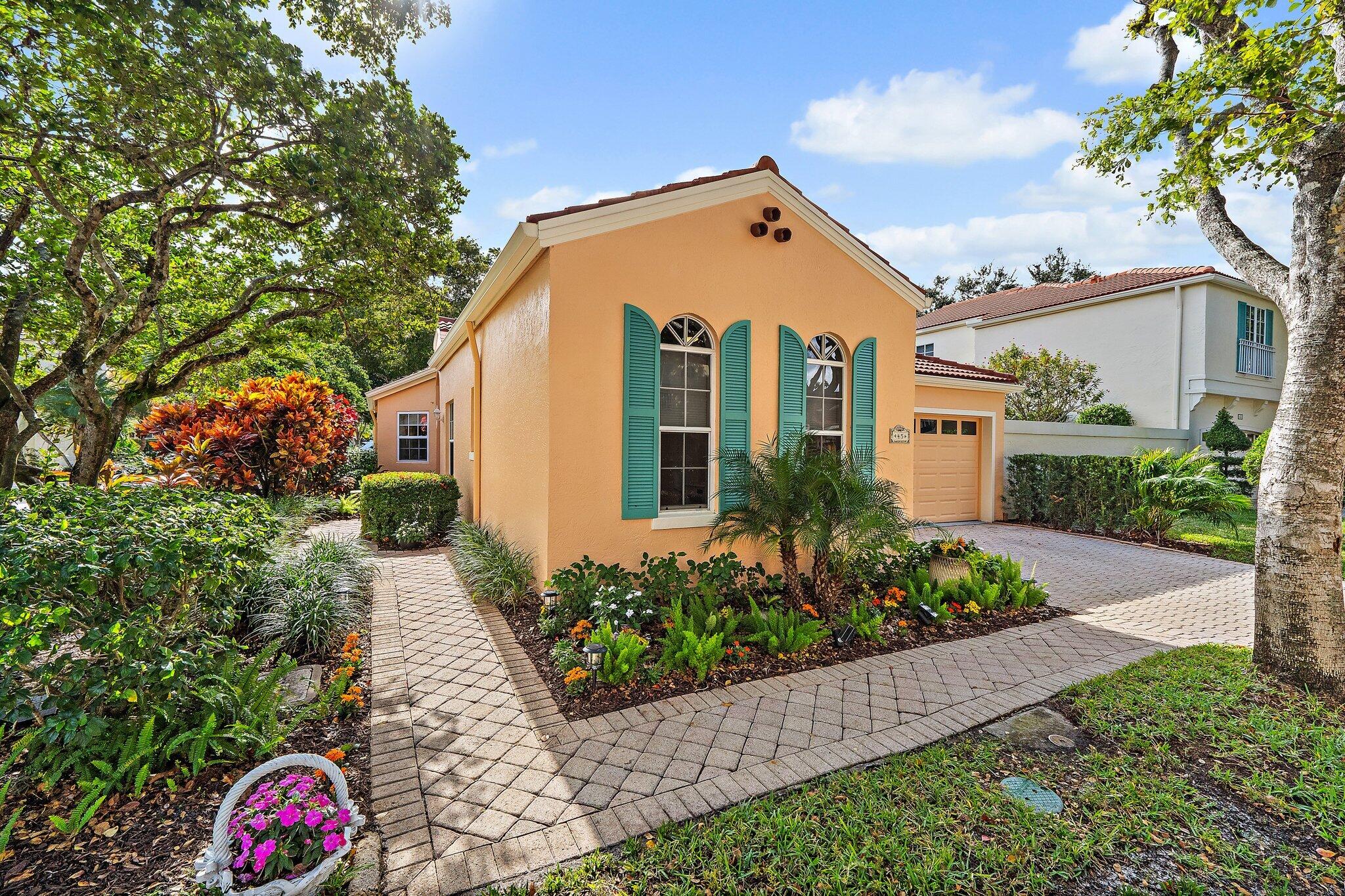 Palm Beach Gardens photo 3